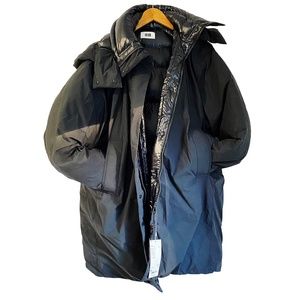 NWT thick warm Uniqlo puffer jacket coat